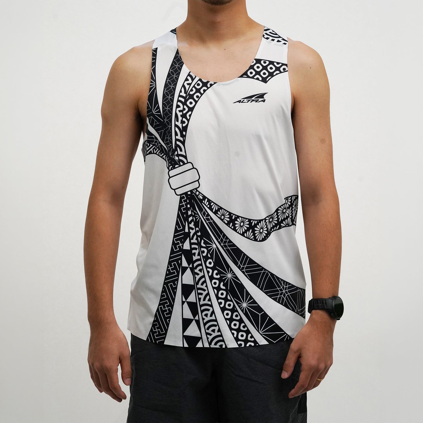 Sound Running Tokyo Altra Singlet